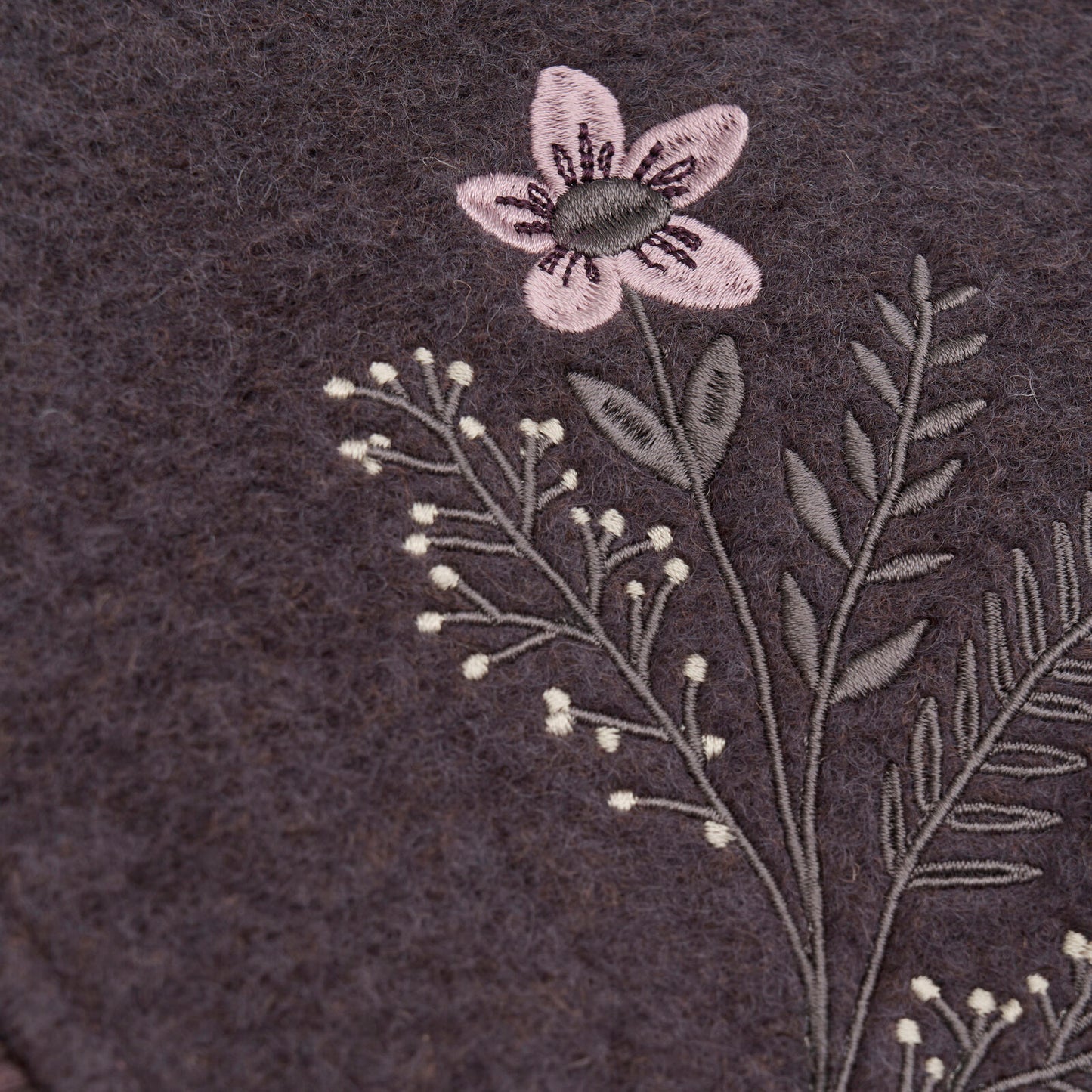 Schlupfmütze aus Wolle mit Velourfutter, div. Farben