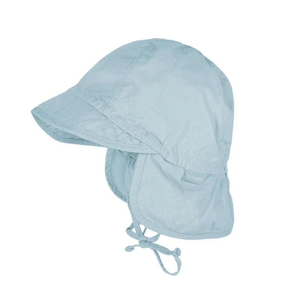 Blaue Baby-Schildmütze aus GOTS-zertifiziertem Musselin mit Nackenschutz, Schirm und Bindeband, mit natürlichem UV-Schutz