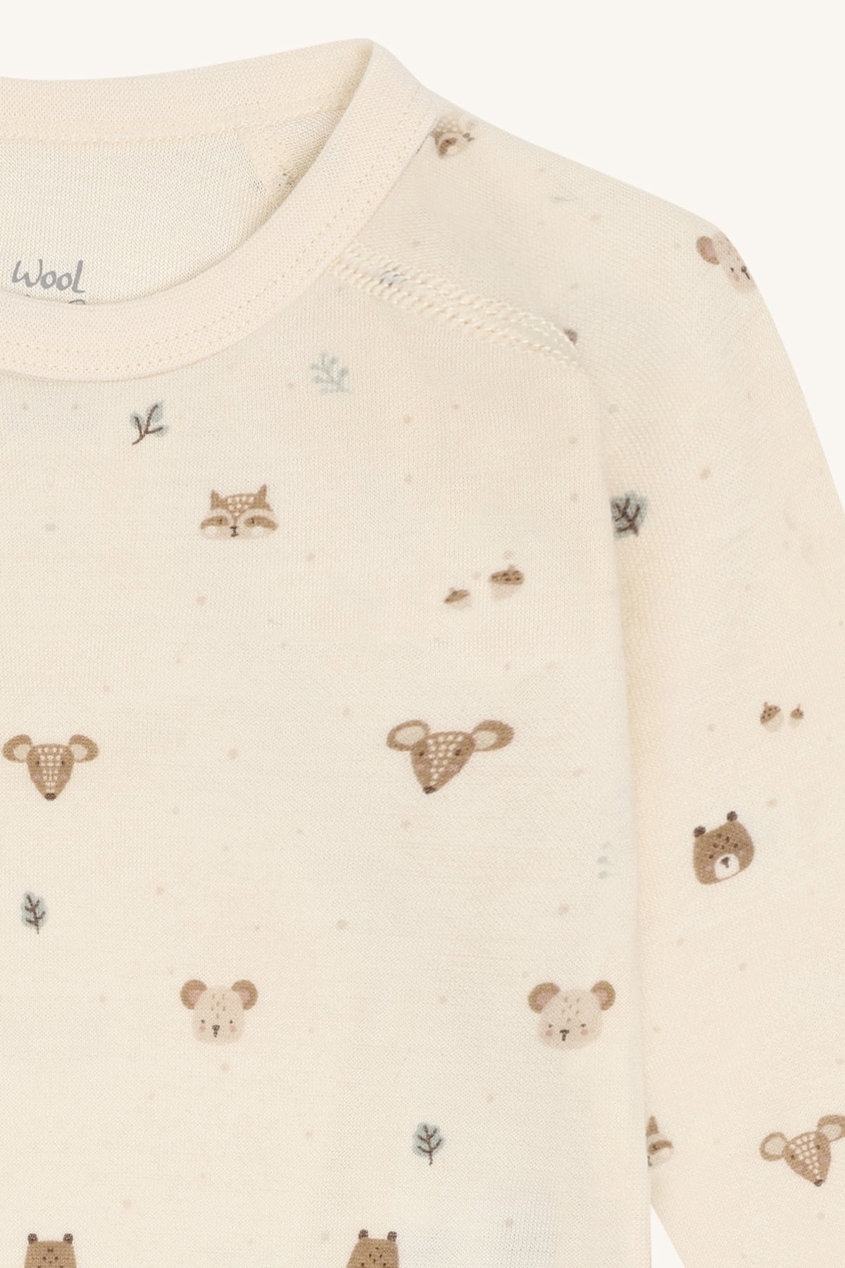 Bärechind Detailansicht Baloo Merino Bambus Wickelbody, Off White