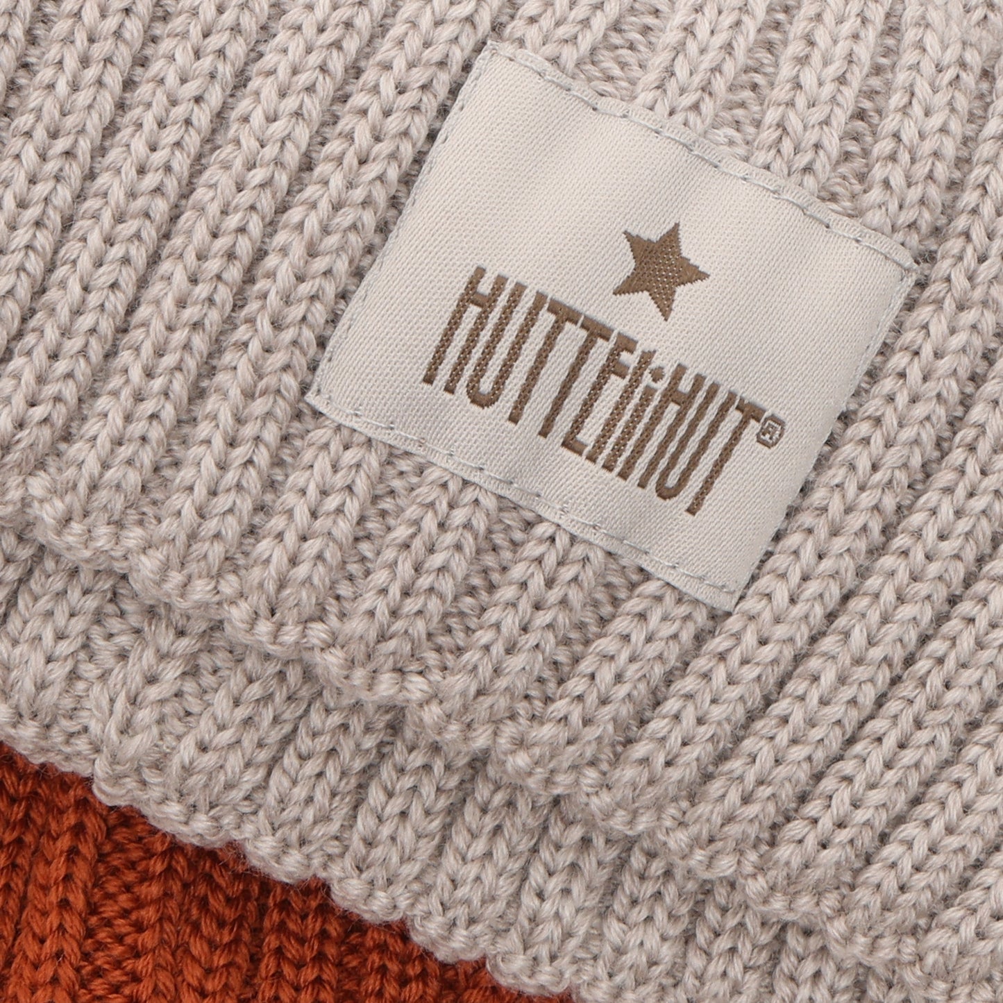 Detailansicht der Merino Strickmütze aus dem Bärechind Sortiment