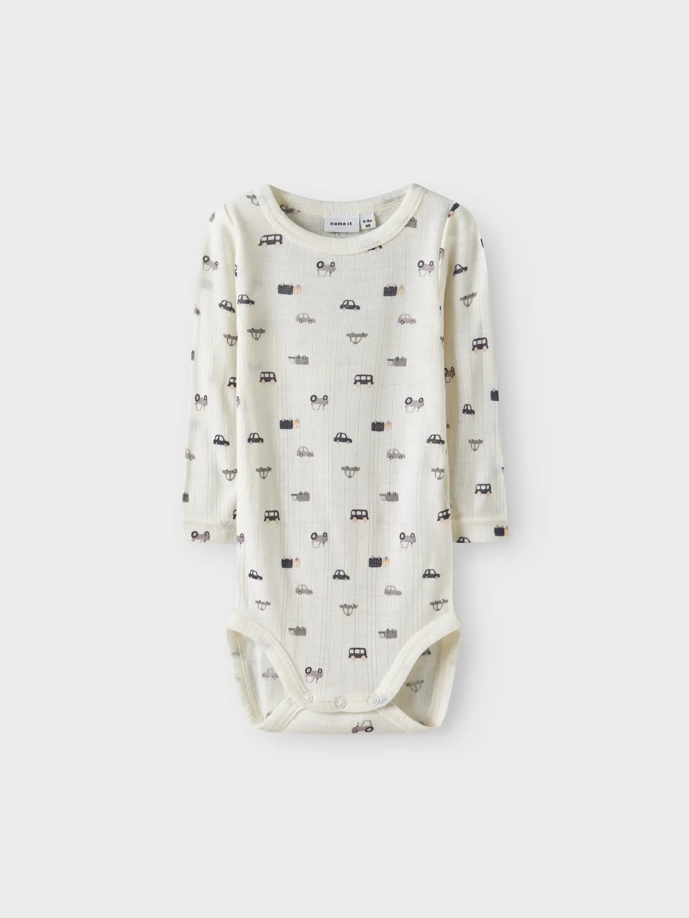 Langarm-Body aus 100 % Merinowolle mit Fahrzeug-Muster, Vorderseite flachliegend.