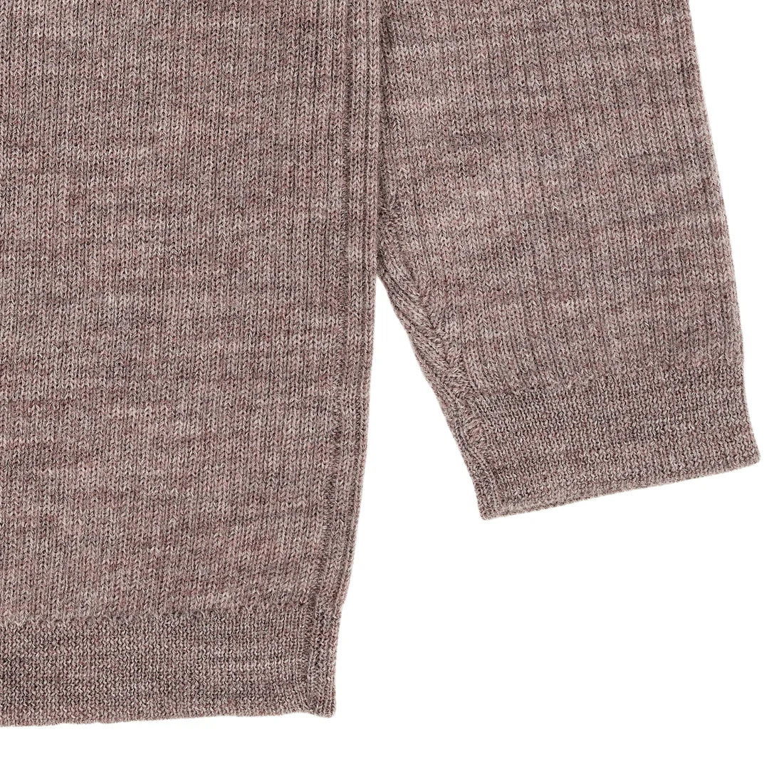 Detailansicht des Ärmels einer natur melierten Merino Rib Strickpullover aus Merinowolle, Copenhagen Colors, im Bärechind in Winterthur, Zürich Schweiz