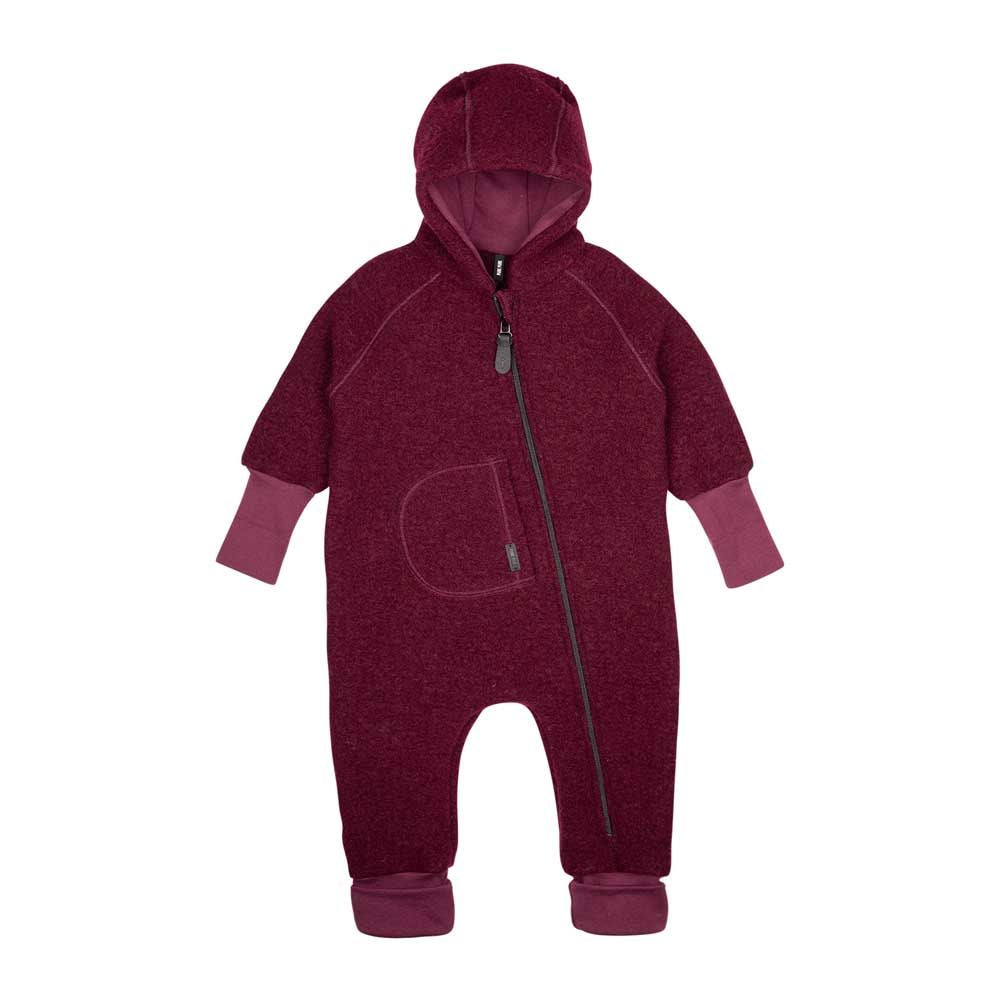 Mini Overall aus Wollwalk in burgundy, frontal fotografiert. Pure Pure by Bauer, Bärechind Winterthur Zürich Schweiz.