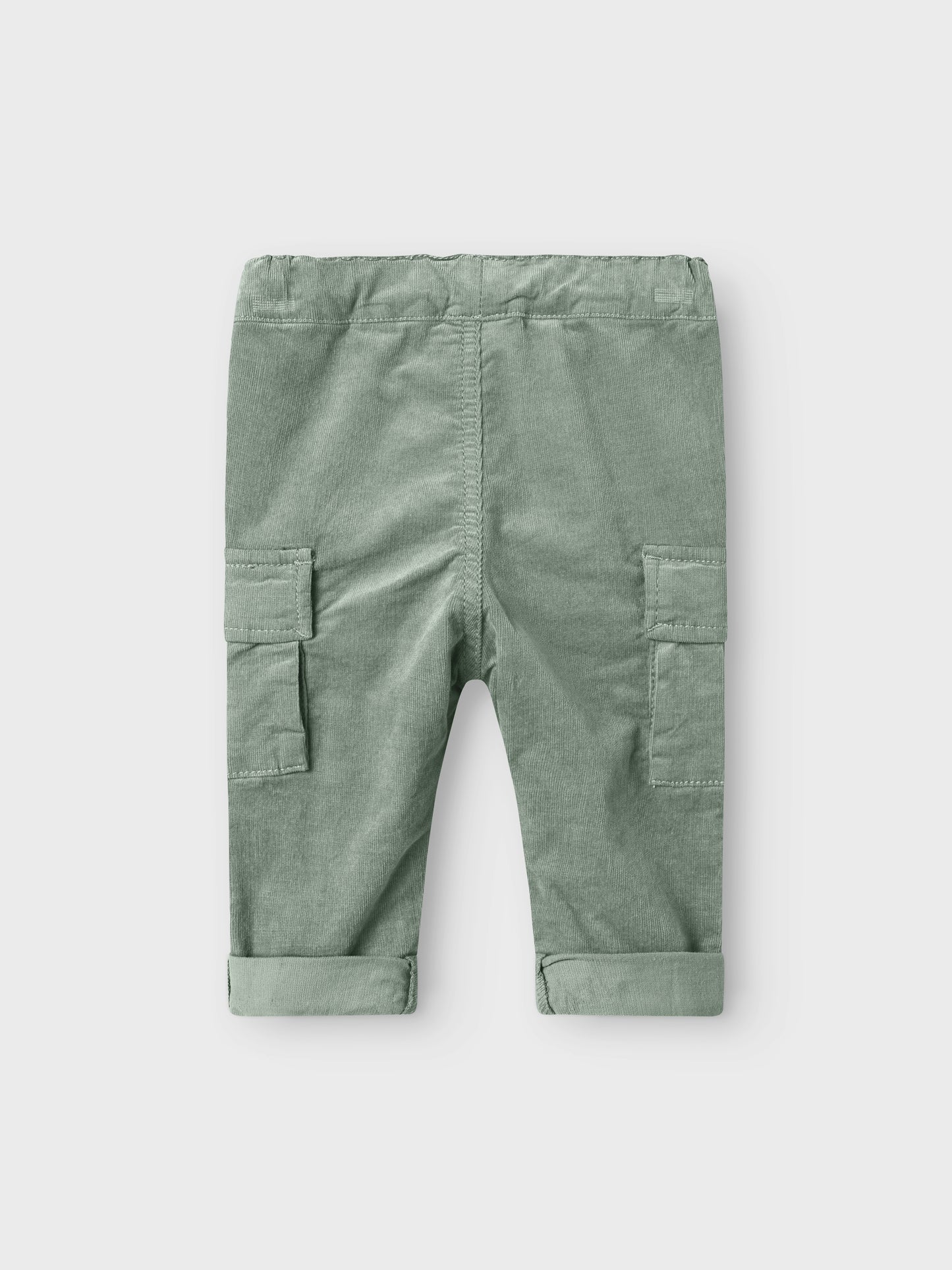 Rückansicht der NAME IT Cordhose aus Bio-Baumwolle, mintgrün, Bärechind Winterthur, Zürich Schweiz.