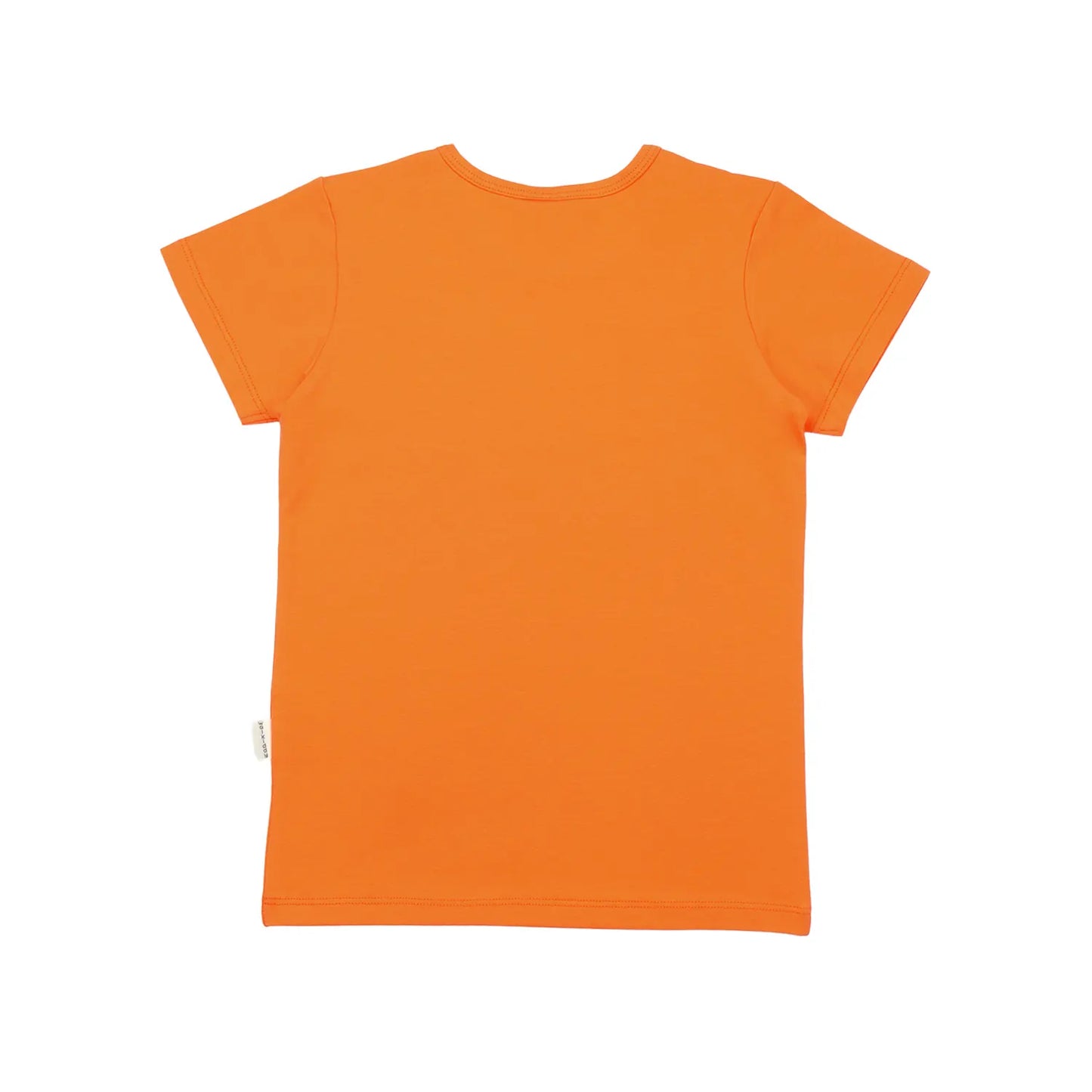 Rückansicht eines orangefarbenen Kinder-T-Shirts aus nachhaltiger Bio-Baumwolle.