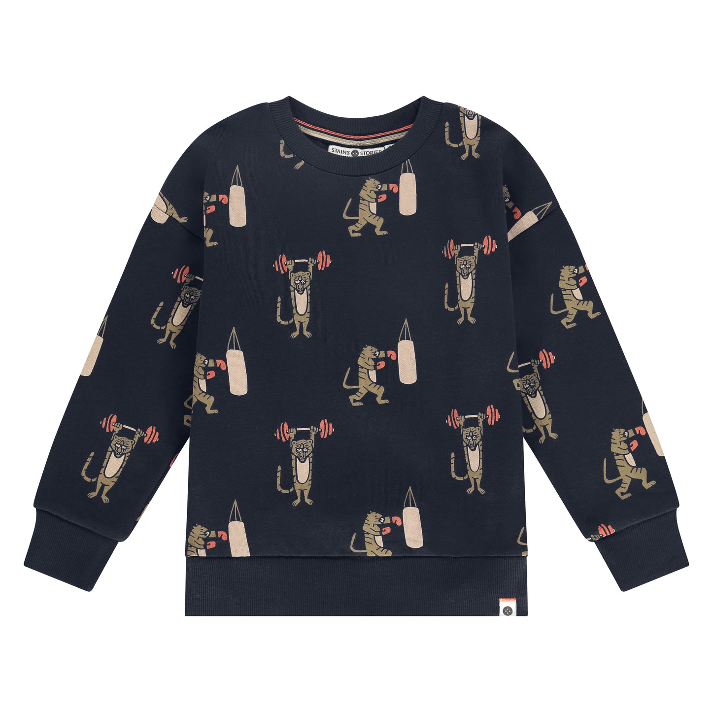 Vorderansicht des Jungen-Sweatshirts "Tiger" von Stains & Stories in Dunkelblau mit Fitness-Print.