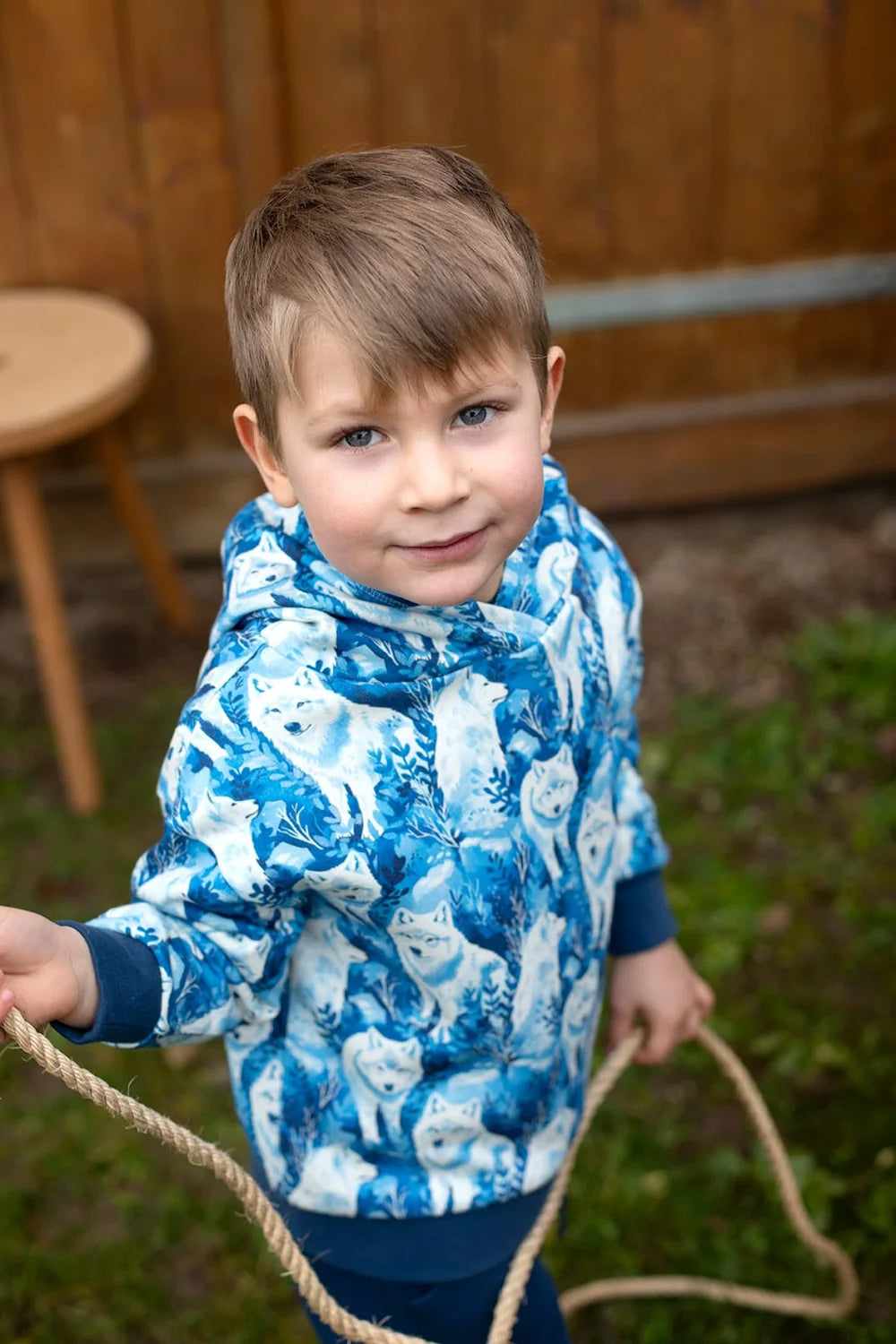 Kapuzenpulli mit Huskydruck, blau