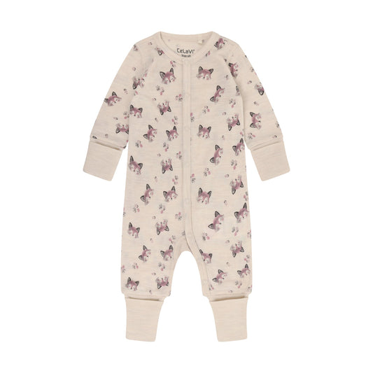 CeLaVi Merino Strampler Baby mit Fuchsprint in Lilas, Vorderansicht