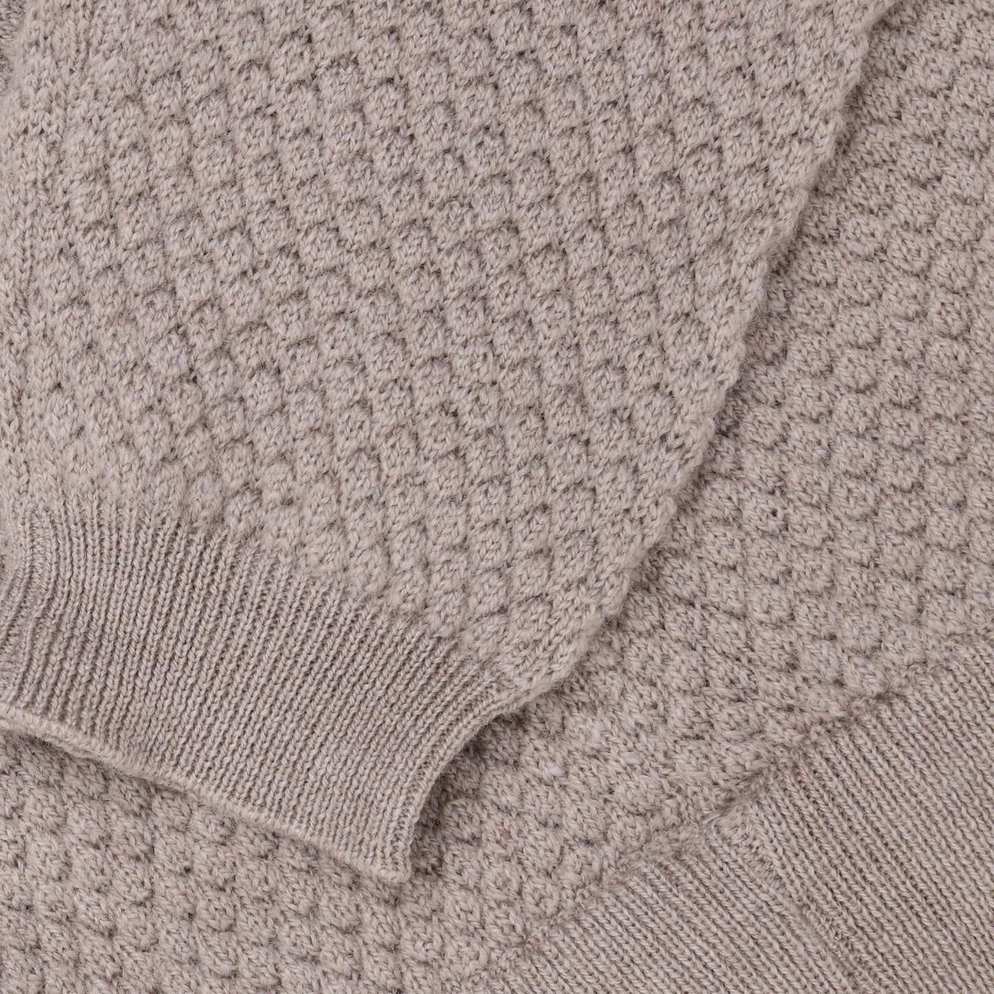 Nahaufnahme Strickmuster und Bund CeLaVi Leggings Mocha Meringue Melange