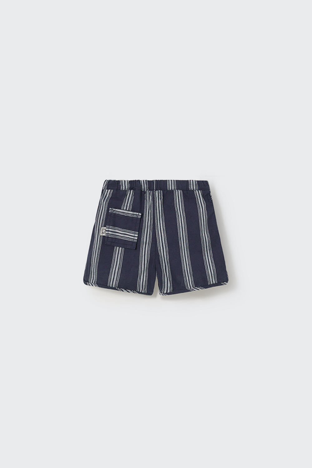 Cozmo Baby Shorts – Niedliche gestreifte Shorts aus weichem, nachhaltigem Material.