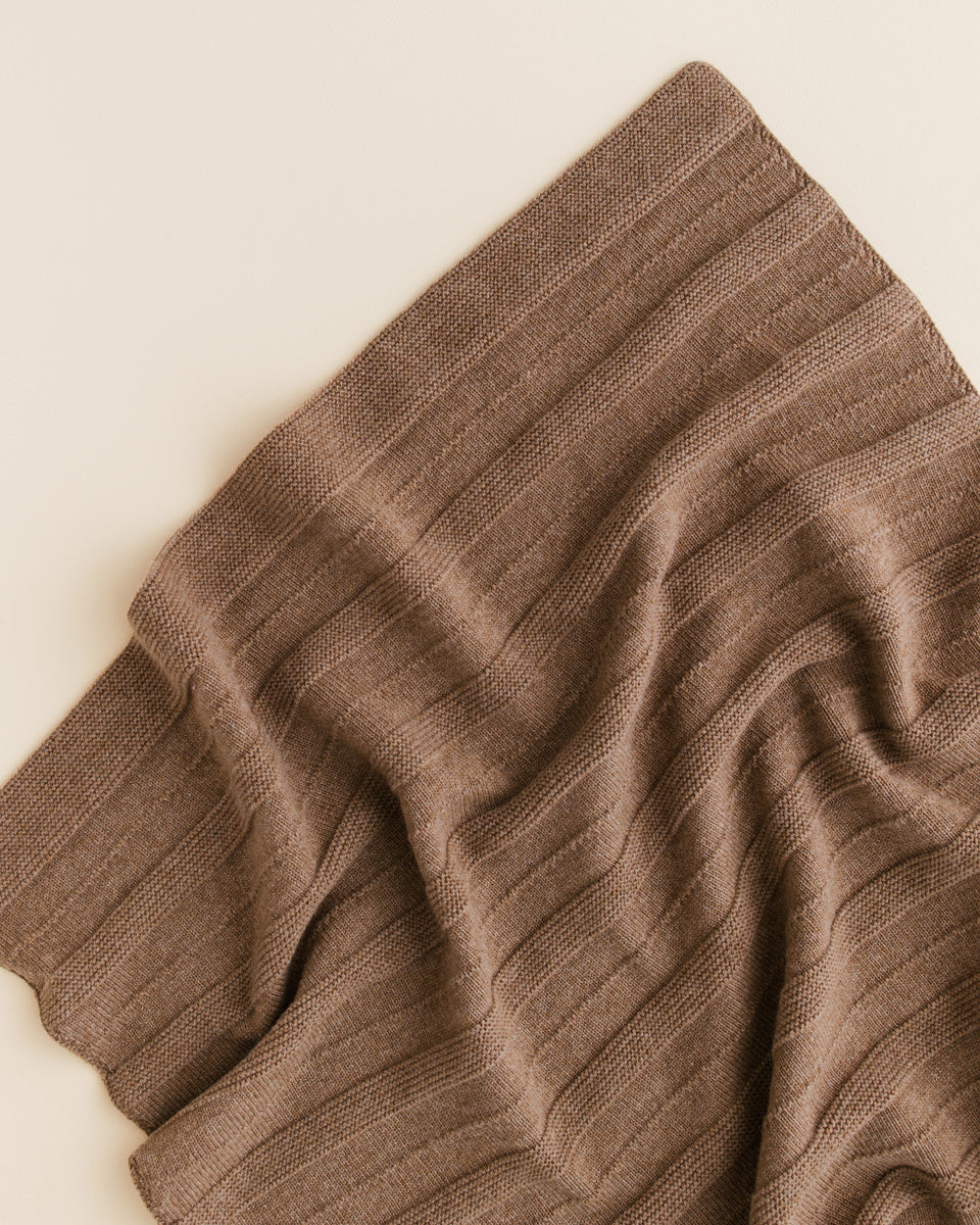 Babydecke Holly aus Merinowolle, Walnut