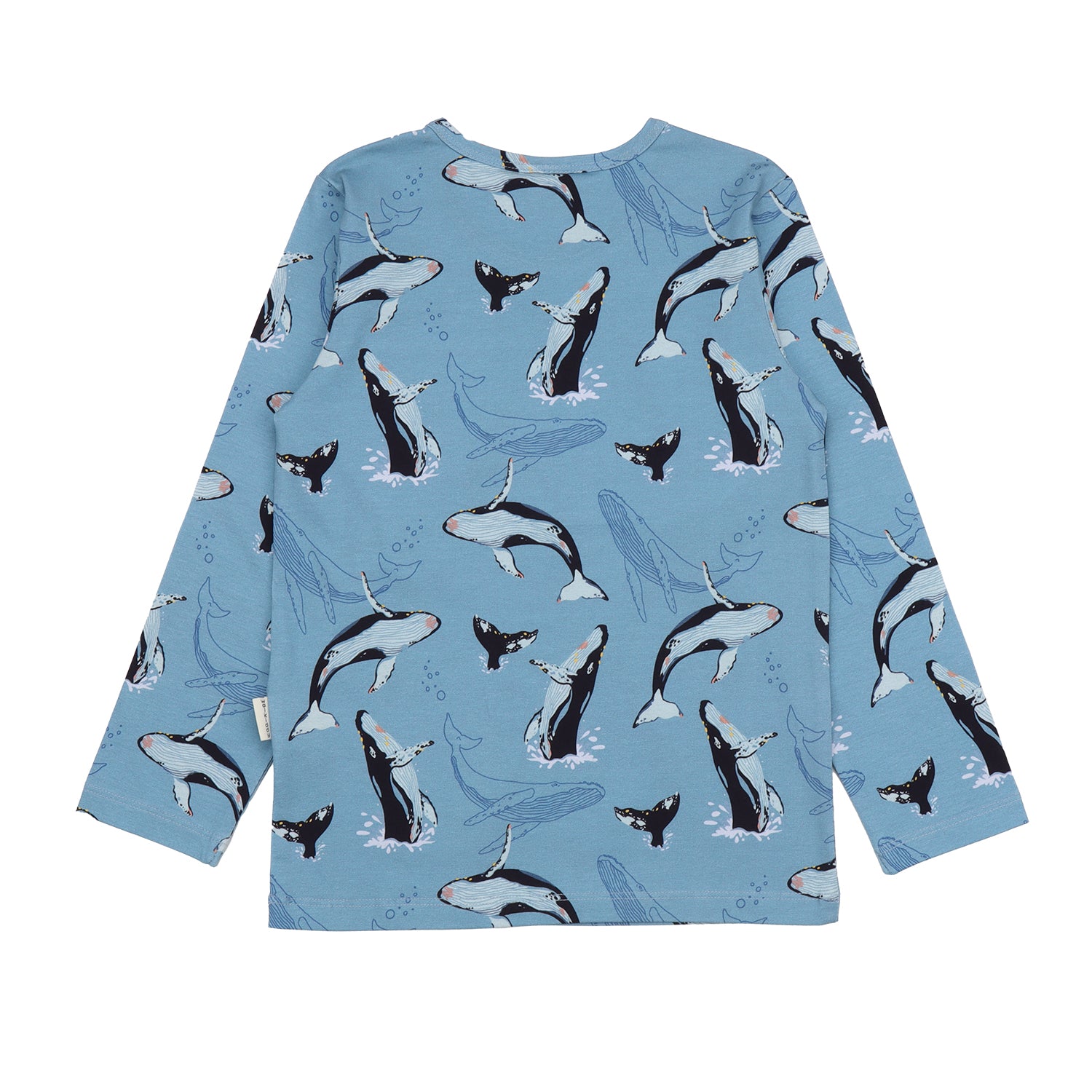 Rückansicht vom Walkiddy Shirt mit Wal-Print aus Bio-Baumwolle – zu kaufen bei Bärechind in Winterthur, Zürich, Schweiz.