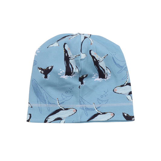 Wendbare Mütze mit Wal-Print aus Bio-Baumwolle von Walkiddy – zu kaufen bei Bärechind in Winterthur, Zürich, Schweiz.