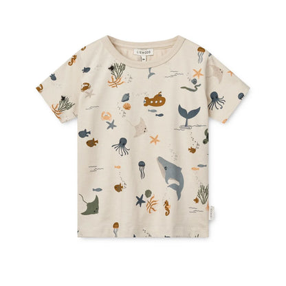 Apia Kurzarm-T-Shirt mit Meeresmotiv – Hergestellt aus GOTS-zertifizierter Bio-Baumwolle. Bequemes und nachhaltiges Kinder-T-Shirt. Erhältlich in Winterthur, Zürich, Schweiz.