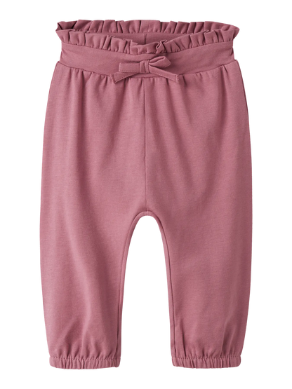 Altrosa Baby Jogginghose aus Baumwolle mit Rüschenbund und Schleife, erhältlich im Bärechind Kinderladen Winterthur Zürich Schweiz