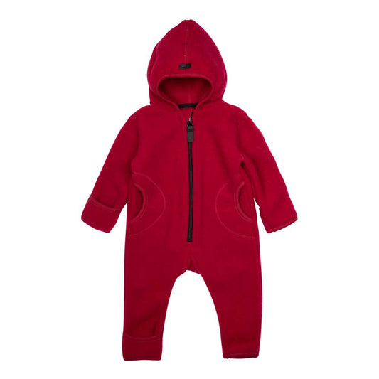 Baby Overall aus Wollfleece in der Farbe himbeere (rosa-himbeerrot), frontal fotografiert. Pure Pure by Bauer, Bärechind Winterthur Zürich Schweiz.