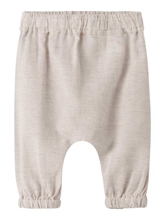 Babyhose aus Leinen Baumwolle in Beige zu kaufen im Bärechind Winterthur Zürich Schweiz.