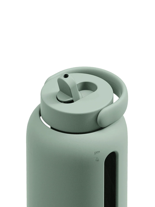 Bink Day Bottle 800 ml aus Glas mit Silikonhülle – nachhaltige Trinkflasche bei Bärechind in Winterthur, Zürich, Schweiz.