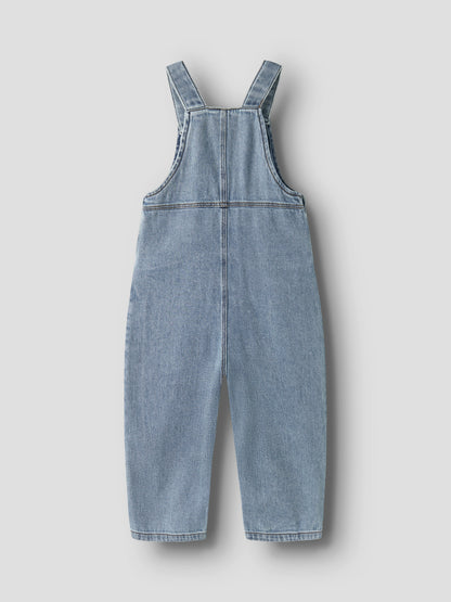 Latzhose mit Loose Fit und kräftigen Waschungen, Rückansicht