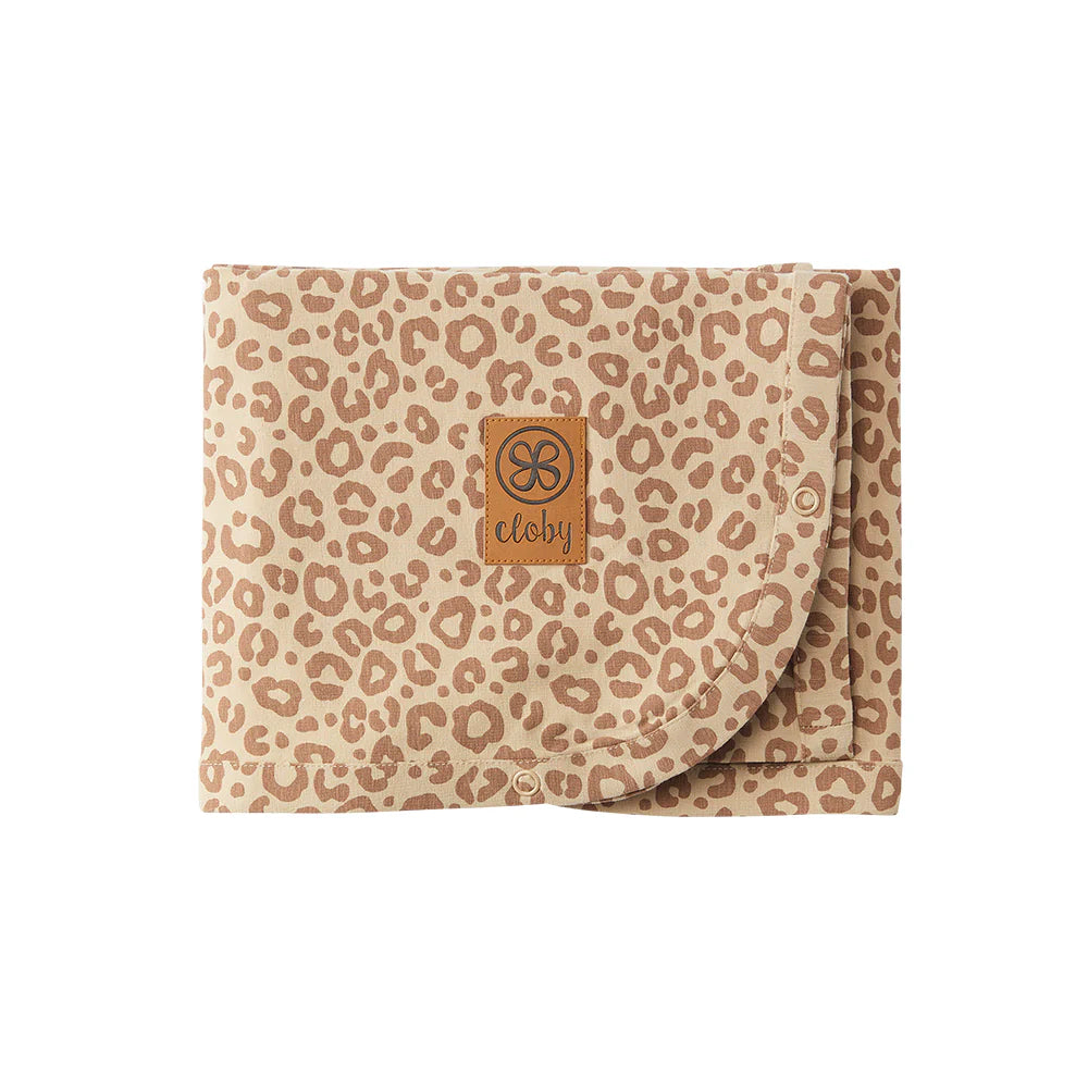 Cloby UV Tuch mit Leopardenprint als Sonnenschutz für Kinderwagen und Trage im nachhaltigen Kinderladen Bärechind Winterthur Schweiz.