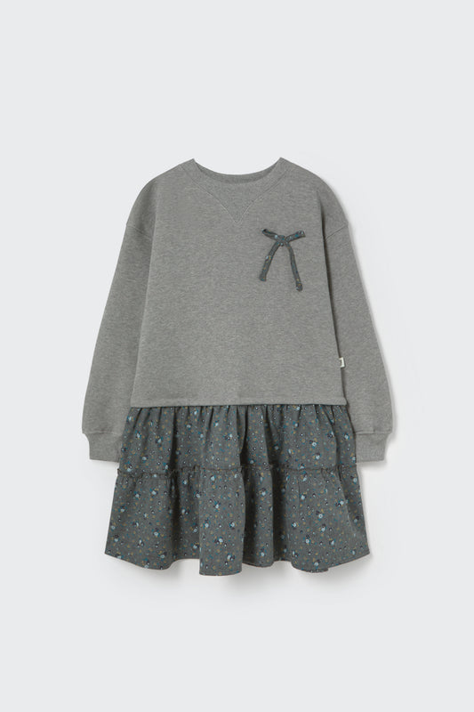 Mélange fleece dress in Grau mit kontrastiertem Rock – Vorderansicht