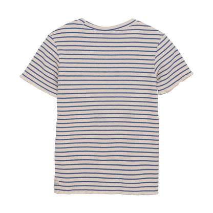 Rückansicht des gestreiften T-Shirts von Daily Seven in Cloud.