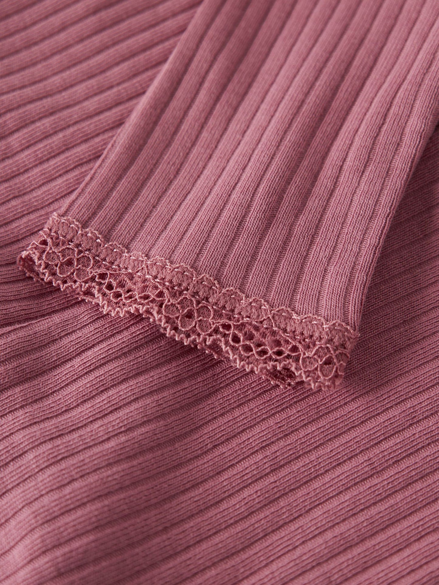NAME IT Detailansicht Rippstruktur rosa Leggings aus Baumwolle, im Bärechind Winterthur Zürich Schweiz kaufen