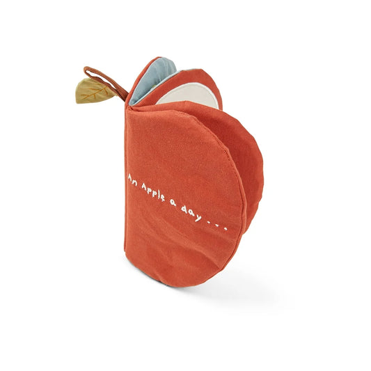 Geschlossenes Fabelab Stoffbuch in Apfelform mit Stickerei „An Apple a day…“ – erhältlich bei Bärechind, Winterthur, Zürich, Schweiz.