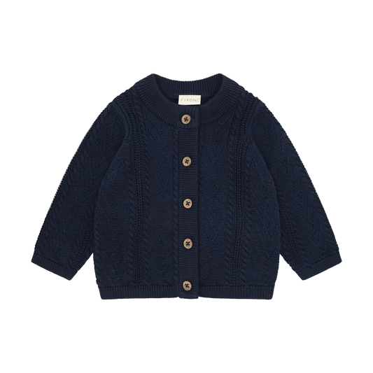 Strickcardigan in dunklem Marineblau mit Knopfverschluss und Zopfmuster