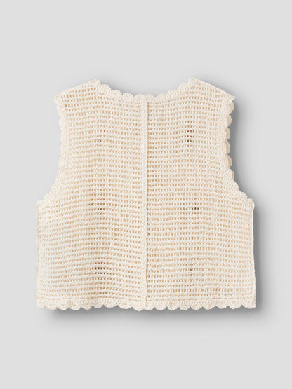Detail einer gehäkelten Kinderweste mit Knöpfen von Lil Atelier bei Bärechind Kinderladen Winterthur Zürich Schweiz