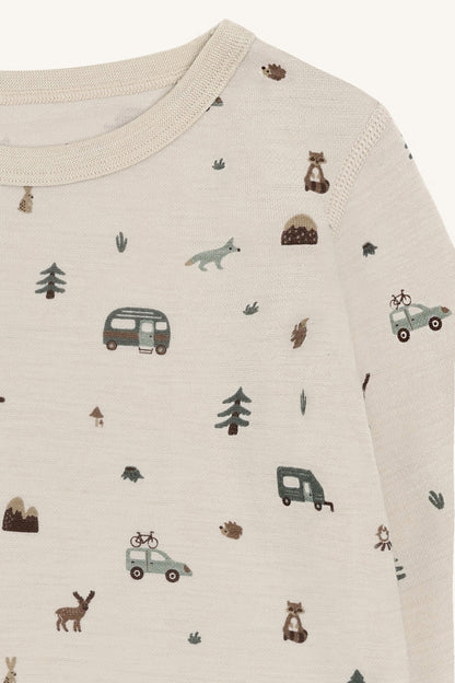 Bärechind Langarmshirt von Hust & Claire mit Campingprint, Detailansicht