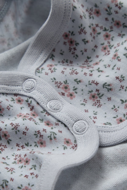 Bärechind Hust & Claire Baloo Langarmbody A Bit Blue, Detailansicht Blumenprint