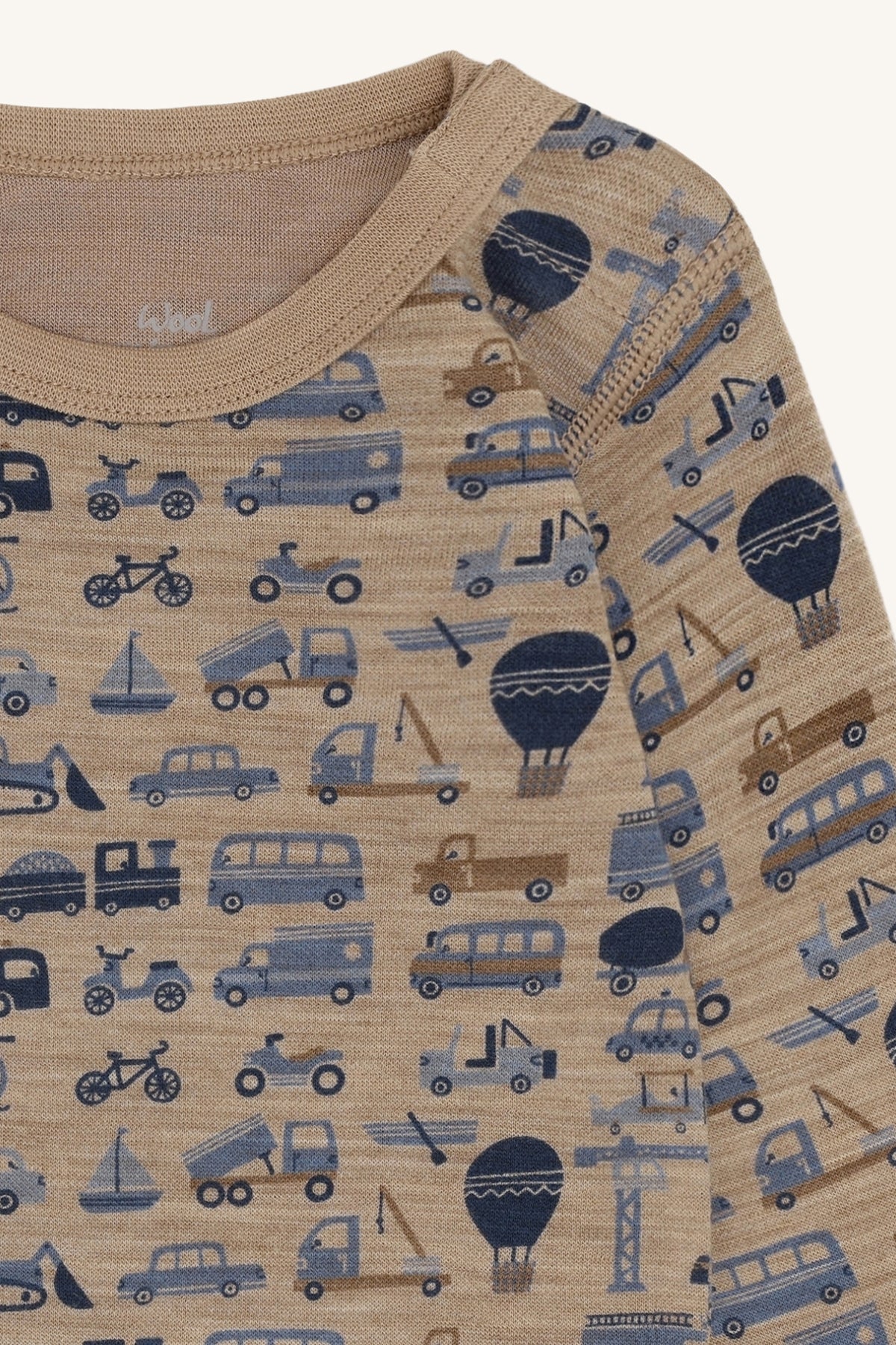 Bärechind Detailansicht Baloo Merino Bambus Langarmbody, Biscuit