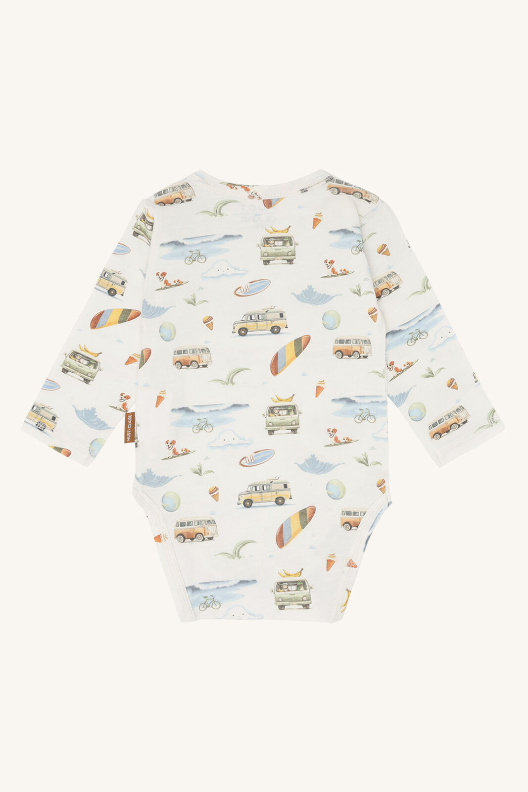 Rückseite des Hust & Claire Buster Baumwollbodys mit Strandmuster bei Bärechind Winterthur, Zürich, Schweiz.