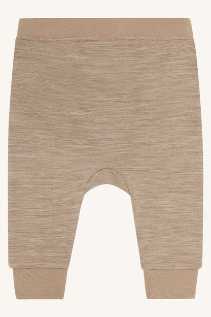 Rückansicht der Gaby Hose, Baggy-Passform in Biscuit