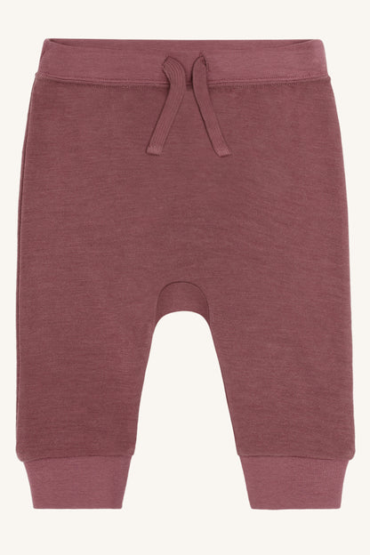 Gaby Hose von Hust & Claire in Old Rose, Vorderansicht mit elastischem Bund