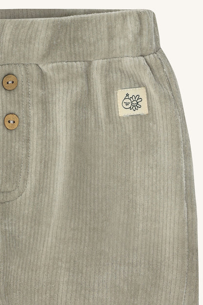 Detail der Hust & Claire Gus Rippvelour Babyhose in Forest Fog