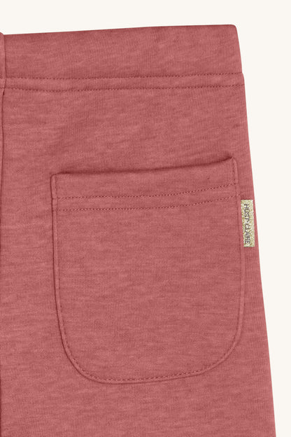 Detailansicht der weichen Hust&Claire Lisa Fleece Leggings in Dry Rose, erhältlich im Bärechind Winterthur, Zürich Schweiz