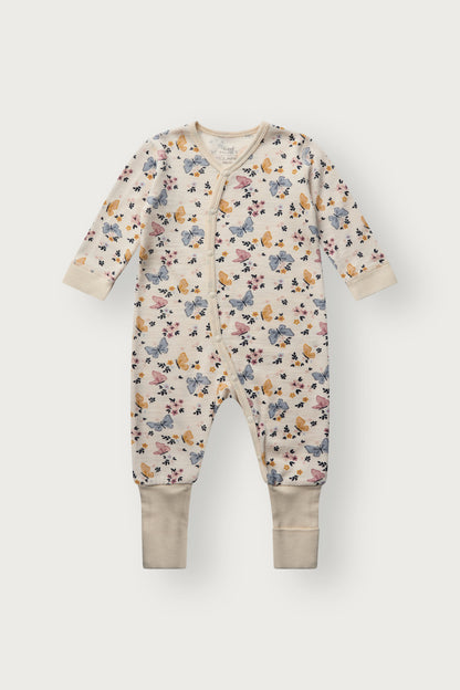 Mobi Merino Strampler von Hust & Claire mit Schmetterlingsprint in Off White, Vorderansicht
