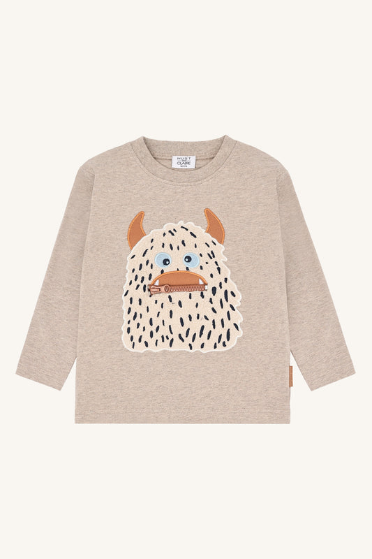 Beiger Kinderpullover mit Monster-Motiv von Hust&Claire, aus Bio-Baumwolle, erhältlich im Bärechind Winterthur, Zürich Schweiz.