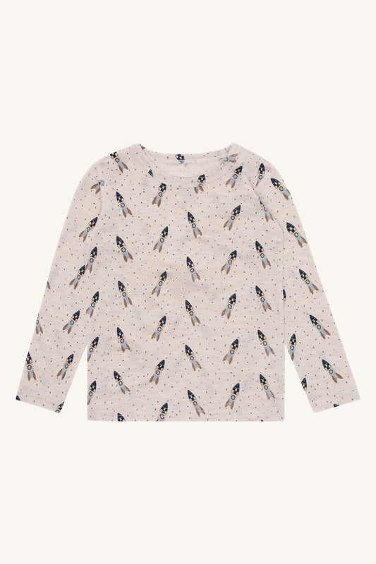 Hust&Claire Wollshirt Acel mit Raketenmuster aus Wolle & TENCEL™, Vorderansicht bei Bärechind in Winterthur, Zürich, Schweiz.