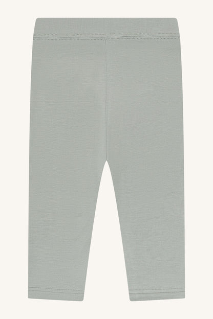 Rückansicht der mintgrünen Hust&Claire Ludo Bambus Leggings – erhältlich bei Bärechind in Winterthur, Zürich, Schweiz.