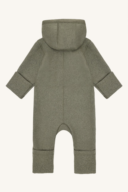 Hust&Claire Wollwalk Overall Maddy in Turtle flachliegend – nachhaltige Merinowolle bei Bärechind Winterthur Zürich Schweiz