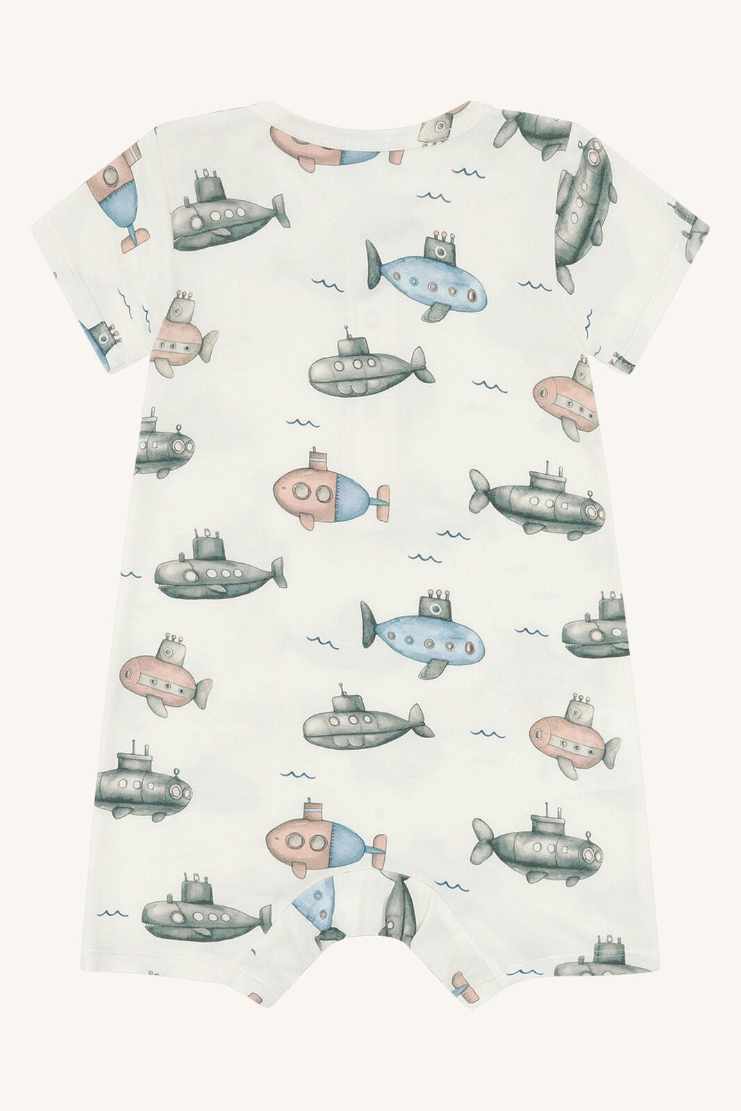 Rückansicht des Bambus Stramplers Milu von Hust&Claire mit U-Boot Print, Bärechind Winterthur, Zürich, Schweiz.