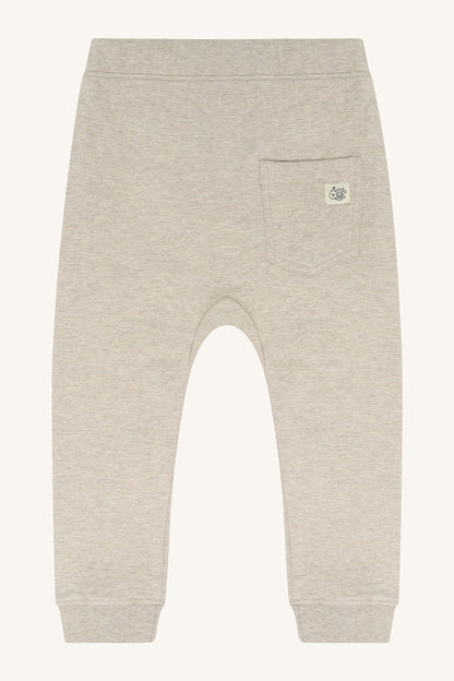 Jogginghose aus gebürsteter Bio-Baumwolle, innen flauschig und warm