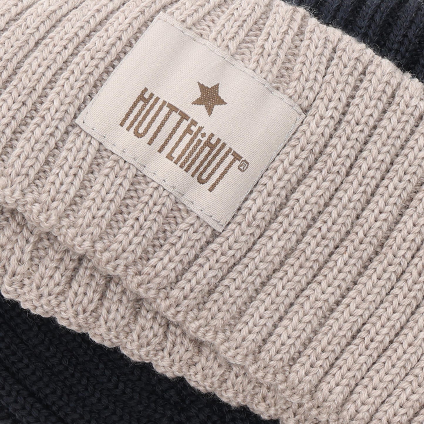 Detailansicht der Merino Strickmütze aus dem Bärechind Sortiment