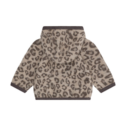 Rückansicht der Merino Wollfleece Jacke mit Leopardenprint in Brown
