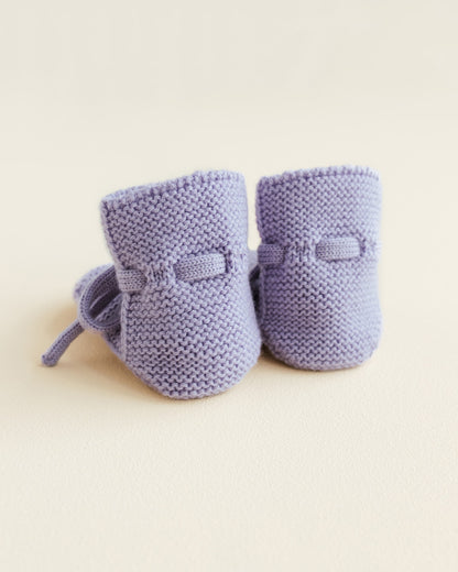 Hvid Baby Strickschuhe Booties in Lilac als Paar