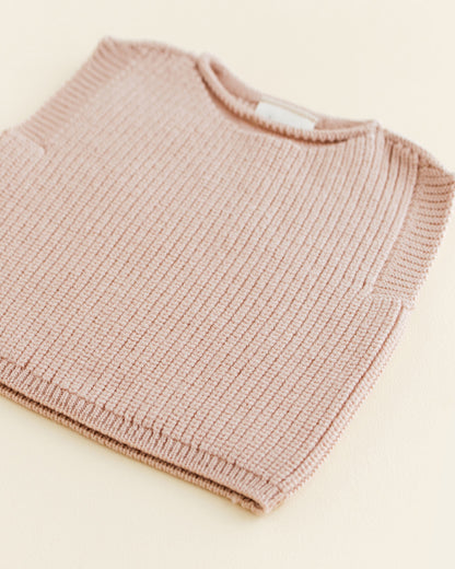 Hvid Baby Strickweste Harvey in Apricot, Rundhalsausschnitt aus weicher Merinowolle
