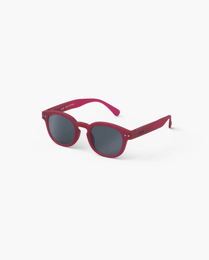 Kindersonnenbrille in Cranberry mit Federscharnier, Seitenansicht